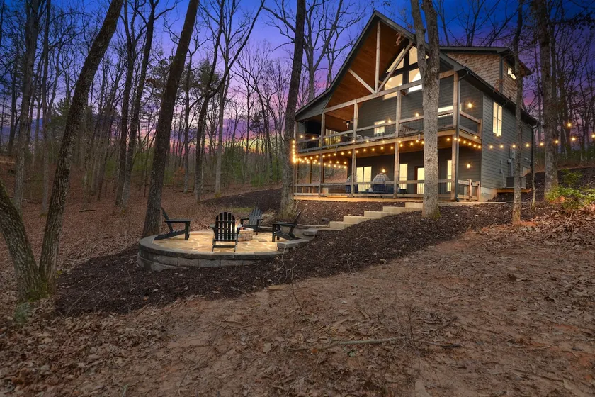 3BR, Loft, Hot Tub, Wifi, Dog Friendly, Games - Image 1