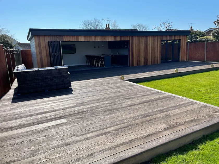 Stylish Guesthouse Near Goodwood & Pagham Village - Image 1