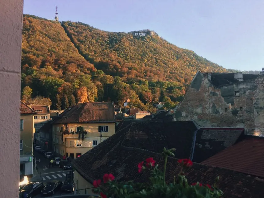 Vista Studio Brasov in the Heart of the Old City Center - Image 1