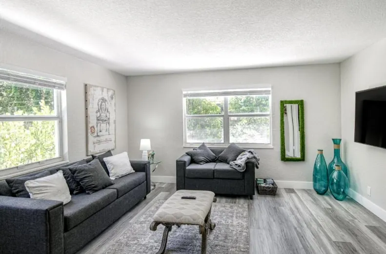 Beach Stay: Hot Tub, Fire Pit, Pets Allowed - Image 1
