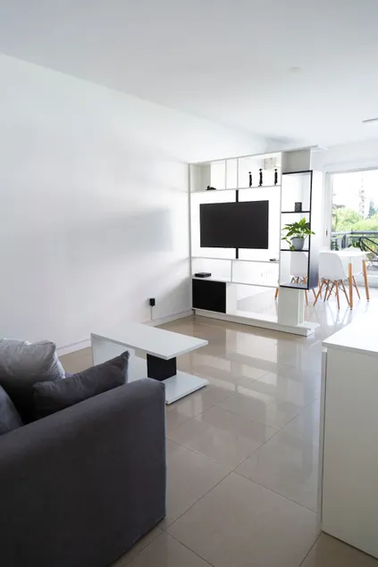 Beautiful and comfortable apartment - Image 1