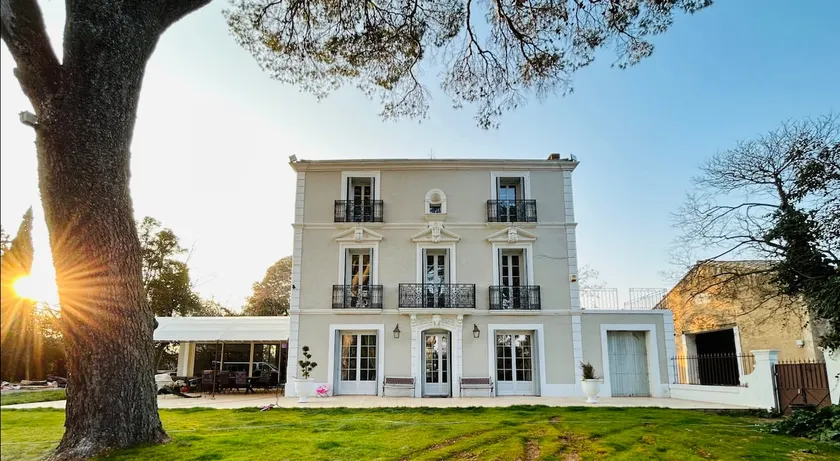 Maison de maître dans la nature - Image 1