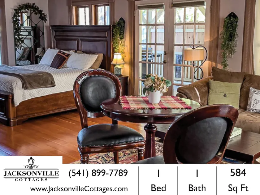California Cottage: Downtown - Image 1