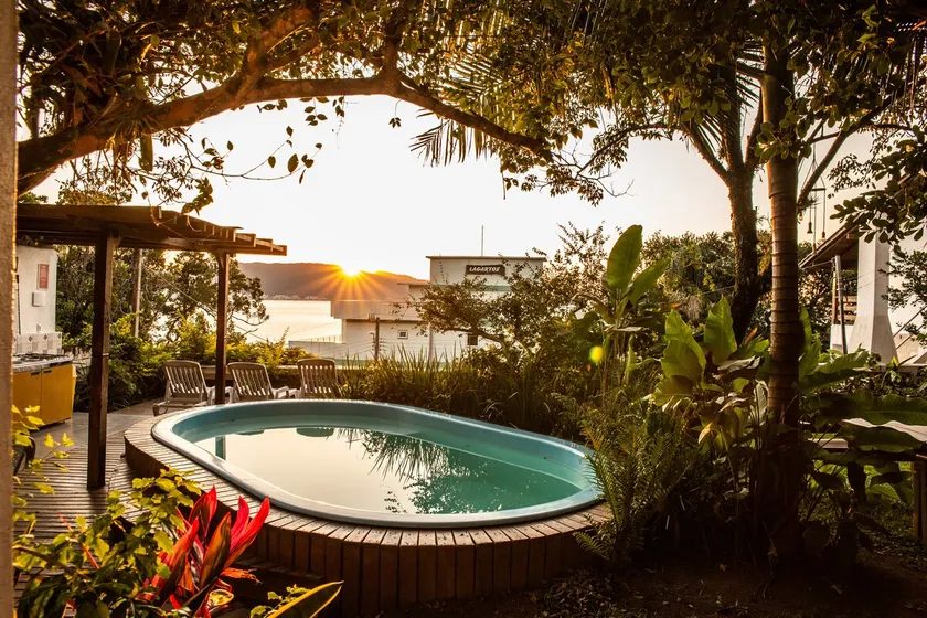 1. Ape Jacuzzi and Partial Sea View - Bombinhas/SC - Image 1
