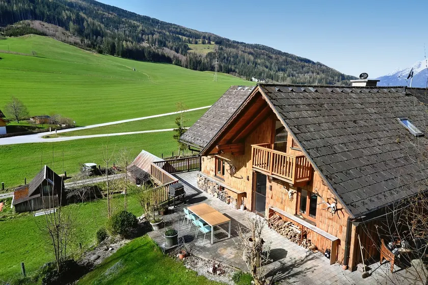 Dream chalet with private forest - Image 1