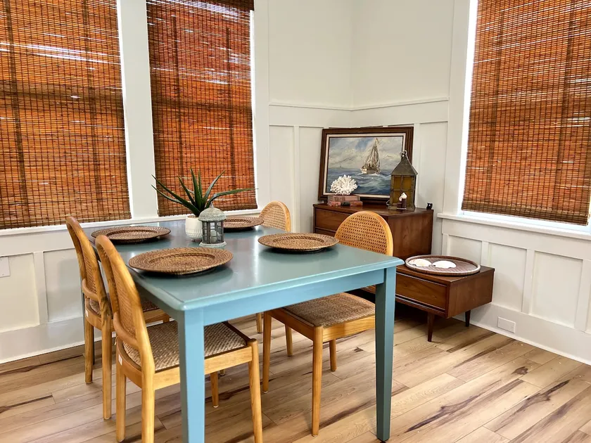 Perfect One Bedroom Cottage in Lighthouse Park - Image 1