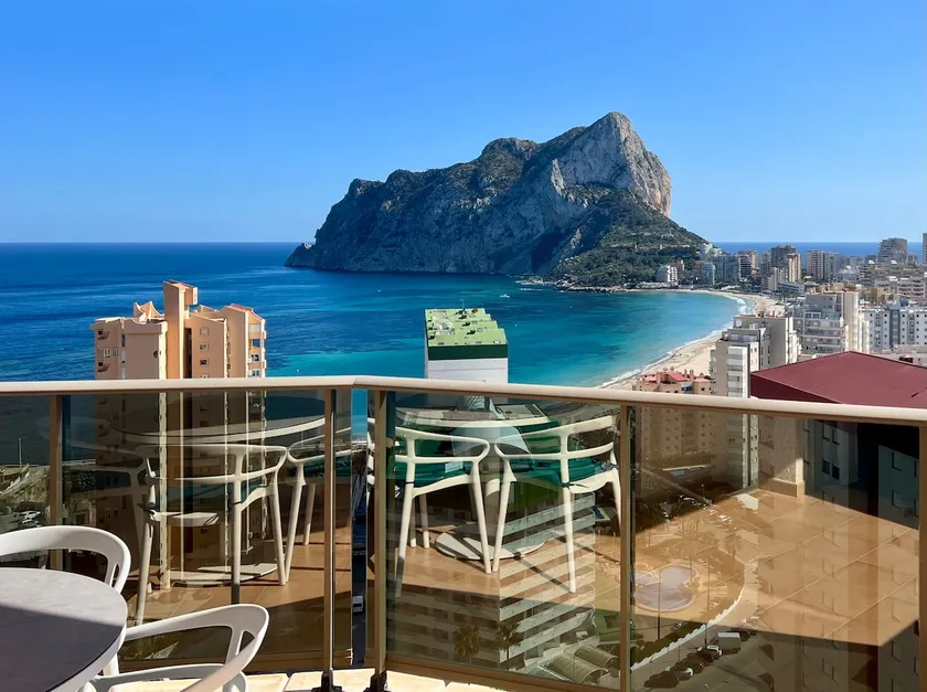 Clubrent - Esmeralda Suites, 21st floor, sea view - Image 1
