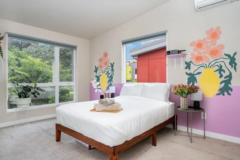 Oasis (w/ AC) near public transit, grocery & parks - Image 1