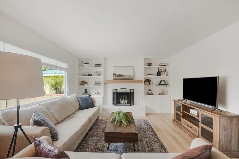 Modern Farmhouse in Uptown ABQ - Image 1