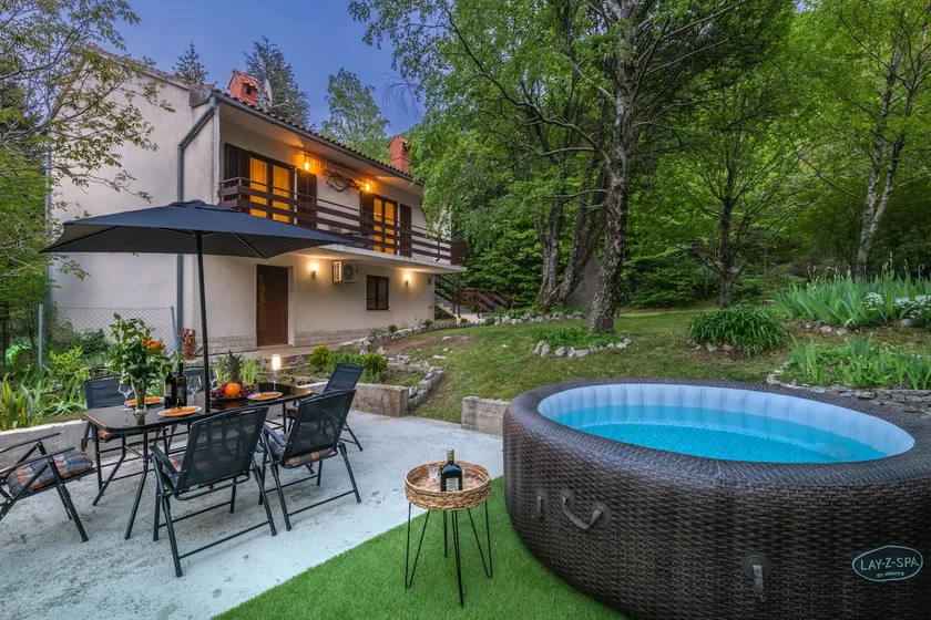 Mountain house Emerald dream - Image 1