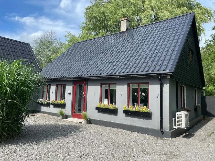Hanna`s guesthouse - Image 1