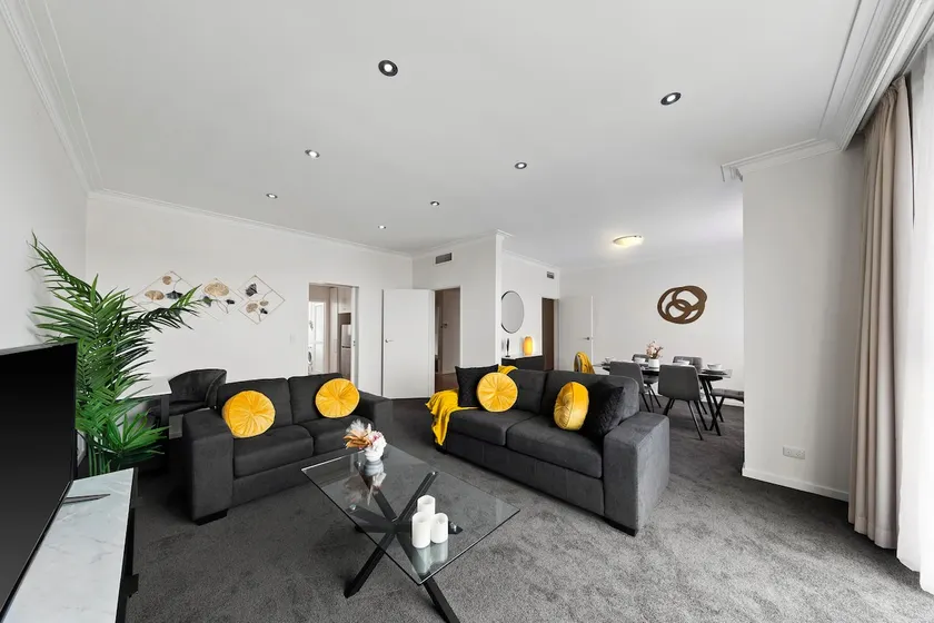 Chic Caulfield North Retreat - Image 1