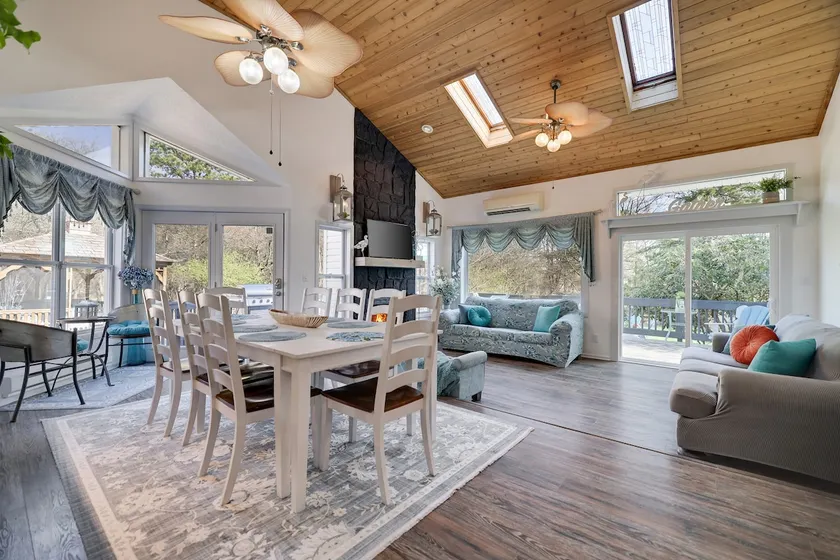 Pet + Family-Friendly Oasis w/Lake, Beach, Pool - Image 1