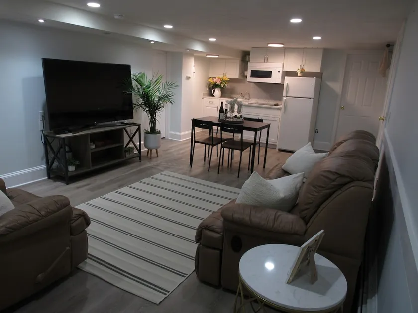 Beautiful Basement in Medford close to Tufts - Image 1