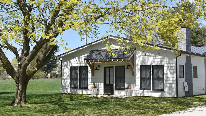 Country getaway near Notre Dame - Image 1