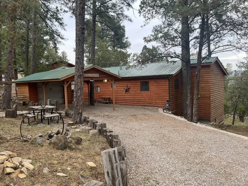 Rustic “Casa Bonita” w/Hot Tub - Image 1