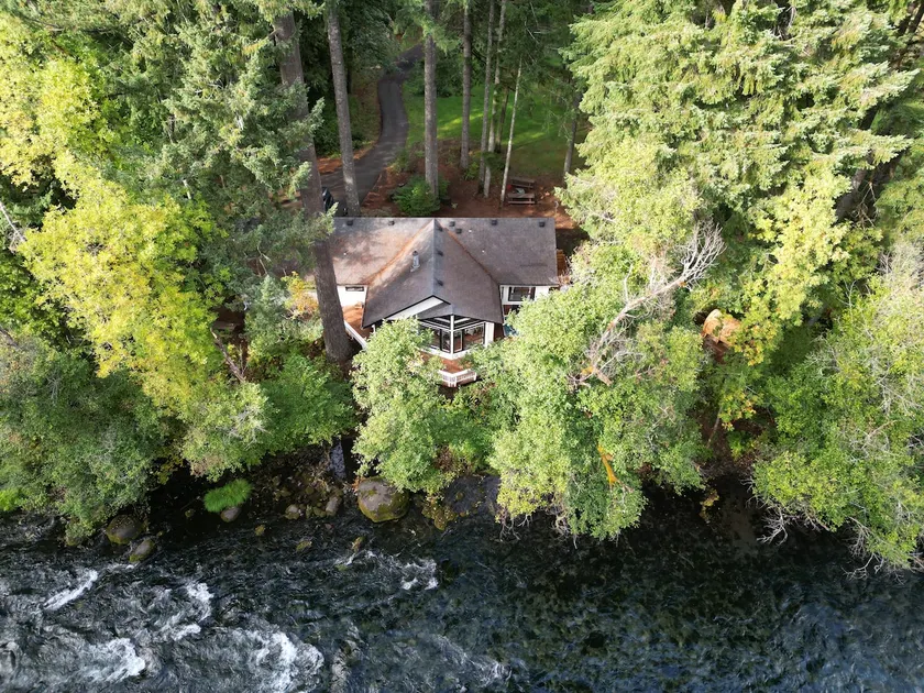 The Mckenzie House w/ sauna & outdoor shower - Image 1