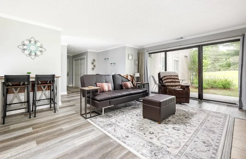 Modern Golfview Condo near the Grand Traverse Bay - Image 1