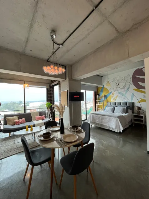 Diua - Artistic and Bohemian apartment - Image 1