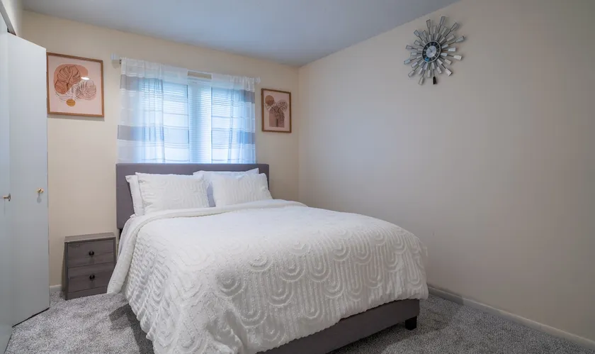 Spacious & Cozy - Image 1