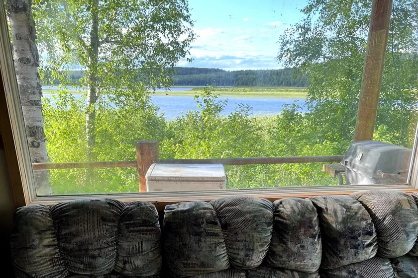 Ghost Lake Getaway - Image 1