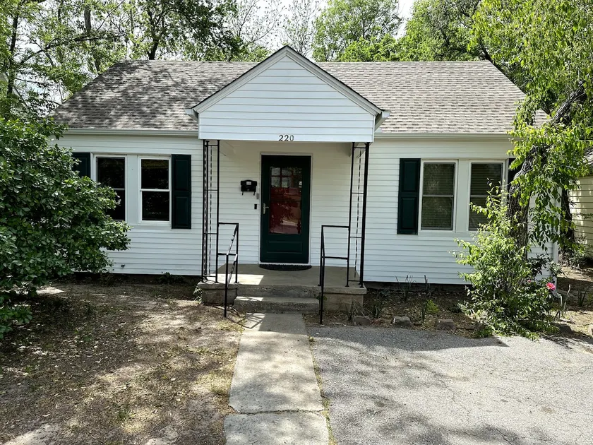 Convenient house near OU campus - Image 1