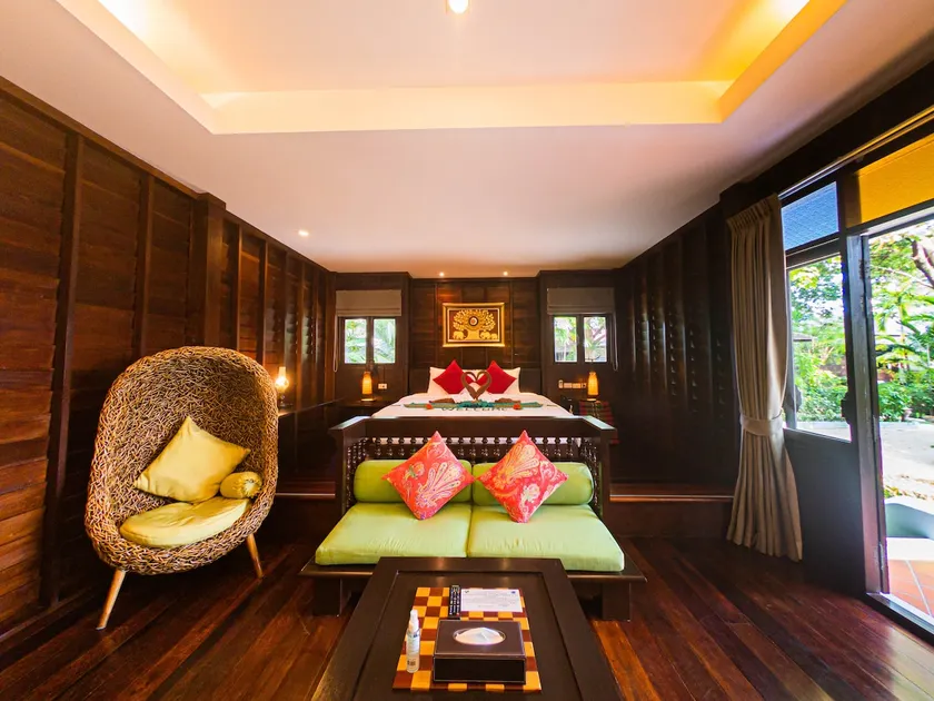 Grand Deluxe Bungalow + Free Breakfast + Bathtub - Image 1