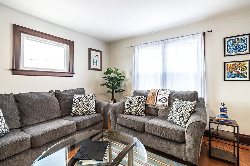 Bawaating Place– Indigenous-Inspired 2BR downtown - Image 1