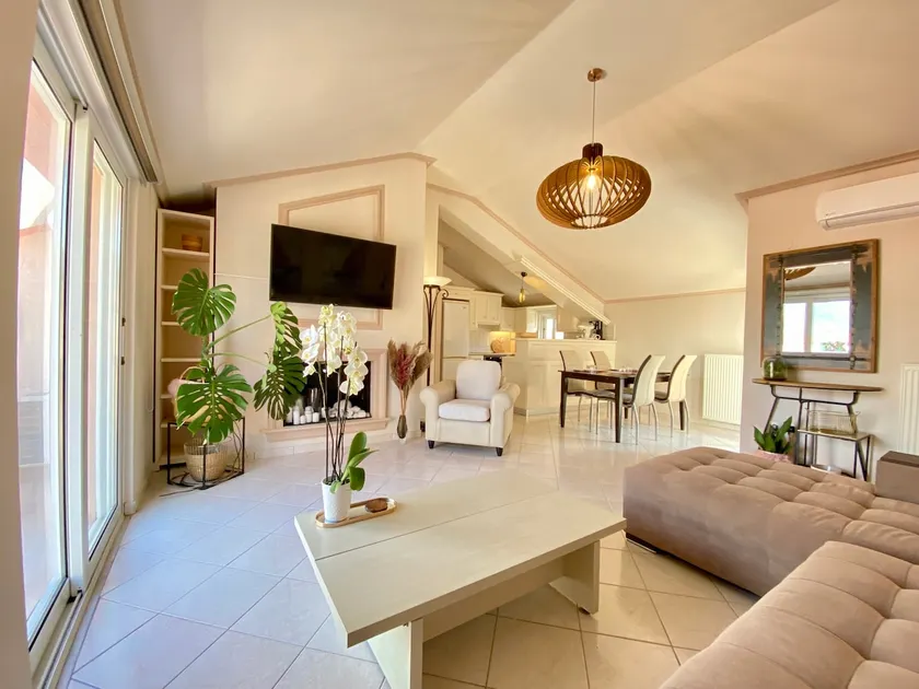 Valeria's Apartment - Image 1