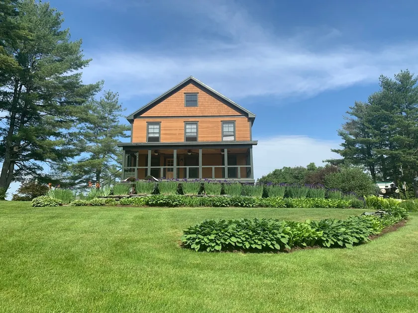 Beautiful Lake-side home in Wells, VT Lake view, private dock, screened-in porch - Image 1