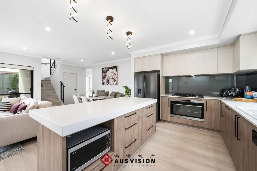 Ultimate Luxury Living BBQ CBD East - Image 1