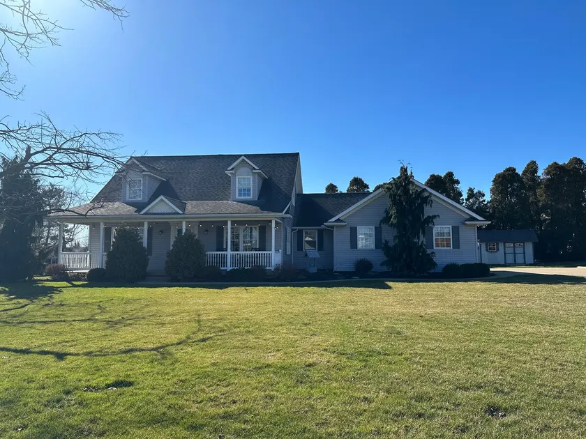 Estate on Market - Image 1