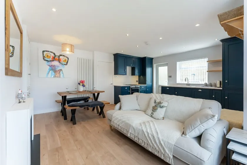 Quiet Cotswold Bungalow - Image 1