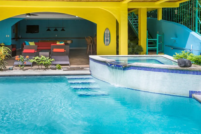 Manuel Antonio, Private Pool Jacuzzi, Pool table, Gated community - Image 1