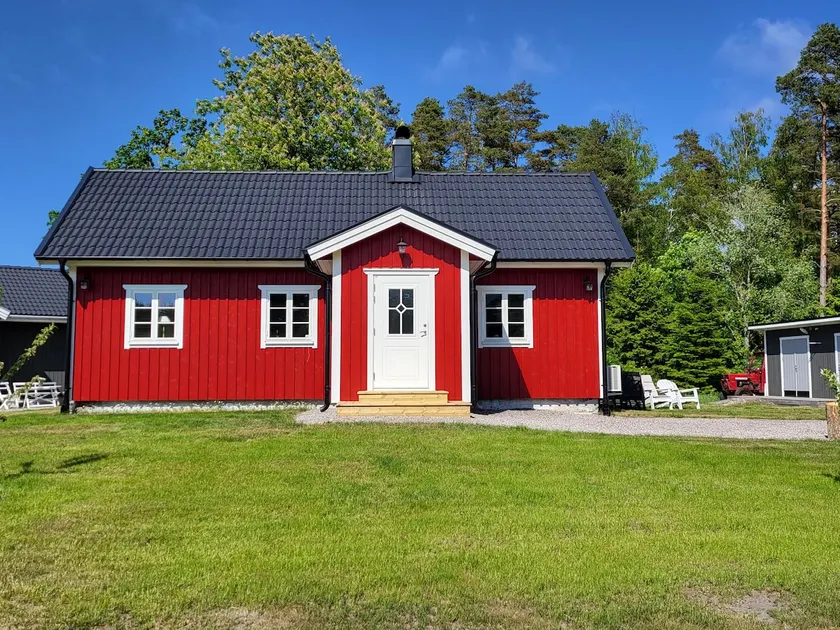 Ästad / Furulund - Image 1