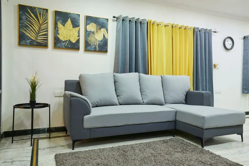 Stylish 1.5 BHK A/C@BanjaraHills Near CareHospital - Image 1