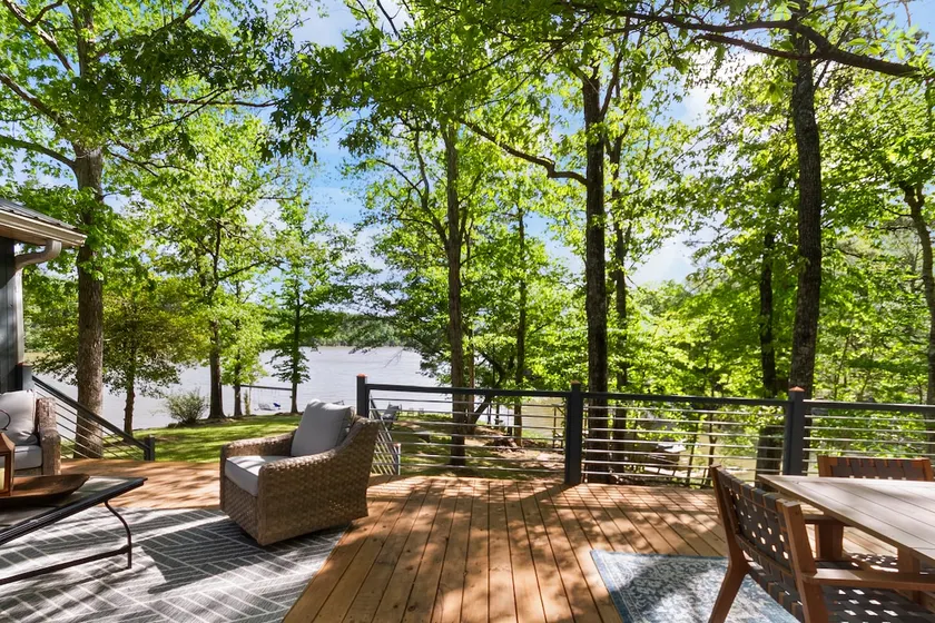 The Cottage at Lakeside Pointe - Image 1