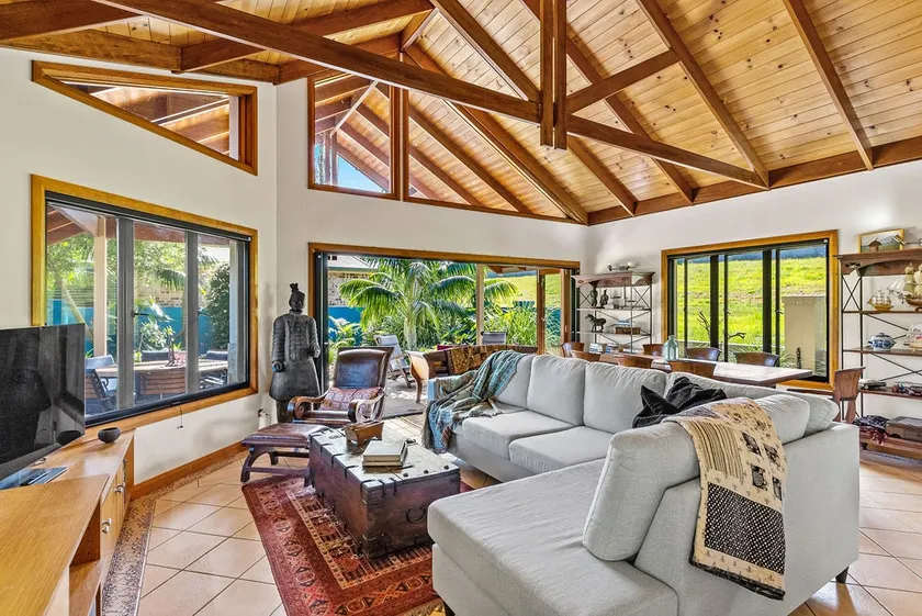 Ocean Breeze Villa - Image 1