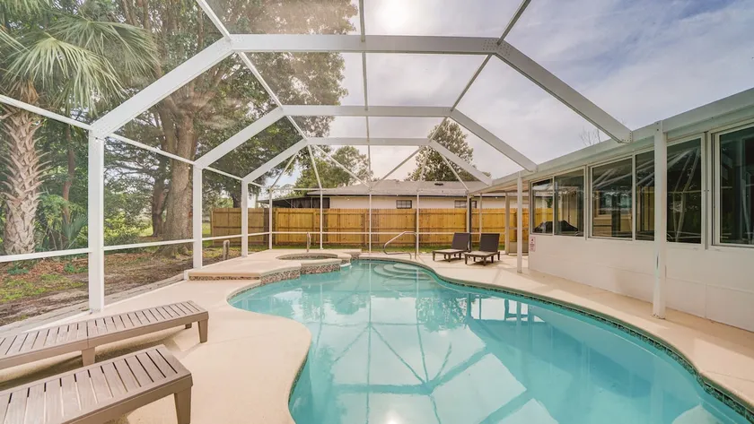 Luxury Retreat: Pool + Near Top Beaches - Image 1