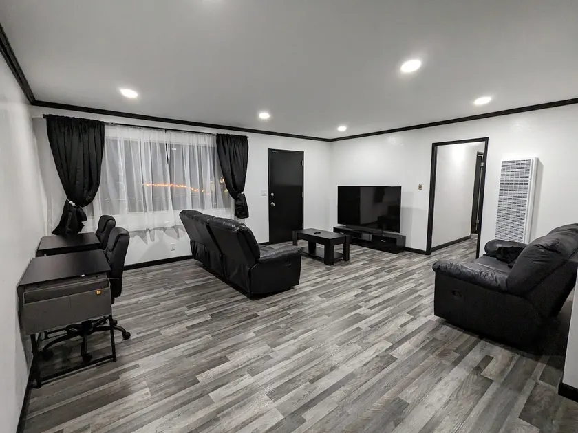 C-discounted 3 bedroom (4 beds) 2 bathroom (7123) - Image 1