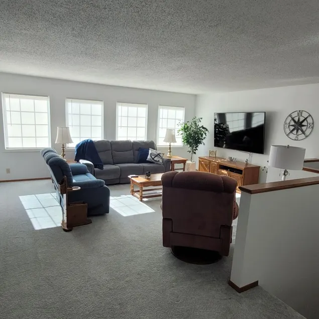 McGregor Bedside Manor - Image 1