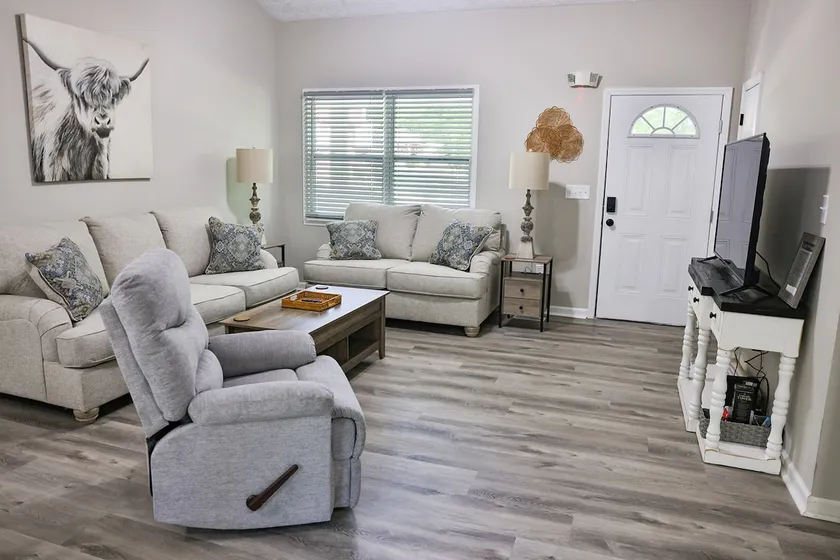 Cute Rancher near Choccolocco Park w/King Bed! - Image 1