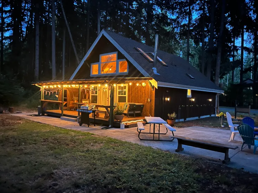 Cedar Cabin on Fairway 7 - Image 1