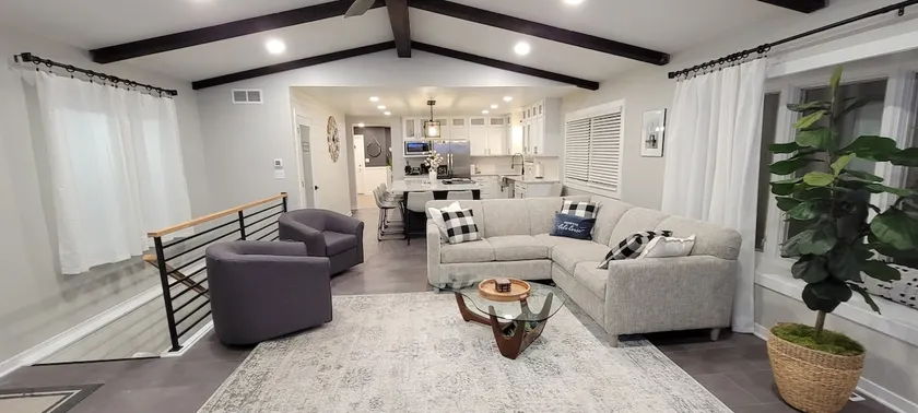 Stunning and Completely Remodeled Ranch Home! Walk to Downtown & Marina! - Image 1