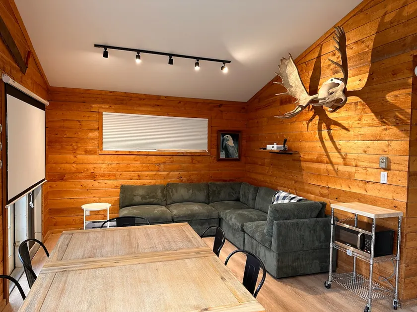 Cozy Cabin on the lake - Image 1