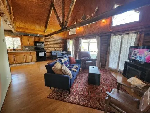 Rivers Edge Cabin - Image 1