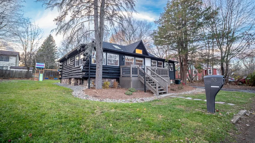 Timber Lodge: Hot Tub, Fireplace & Fun for All ! - Image 1