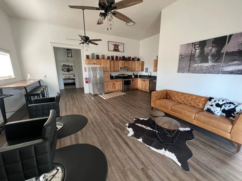 The Bluff Private Suite - Image 1