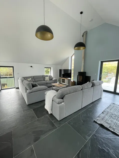 Gulland 4 Bed Sleeps 8 with Hot tub - Image 1
