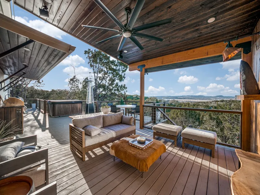 Hilltop Escape for wine lovers+hot tub+views - Image 1